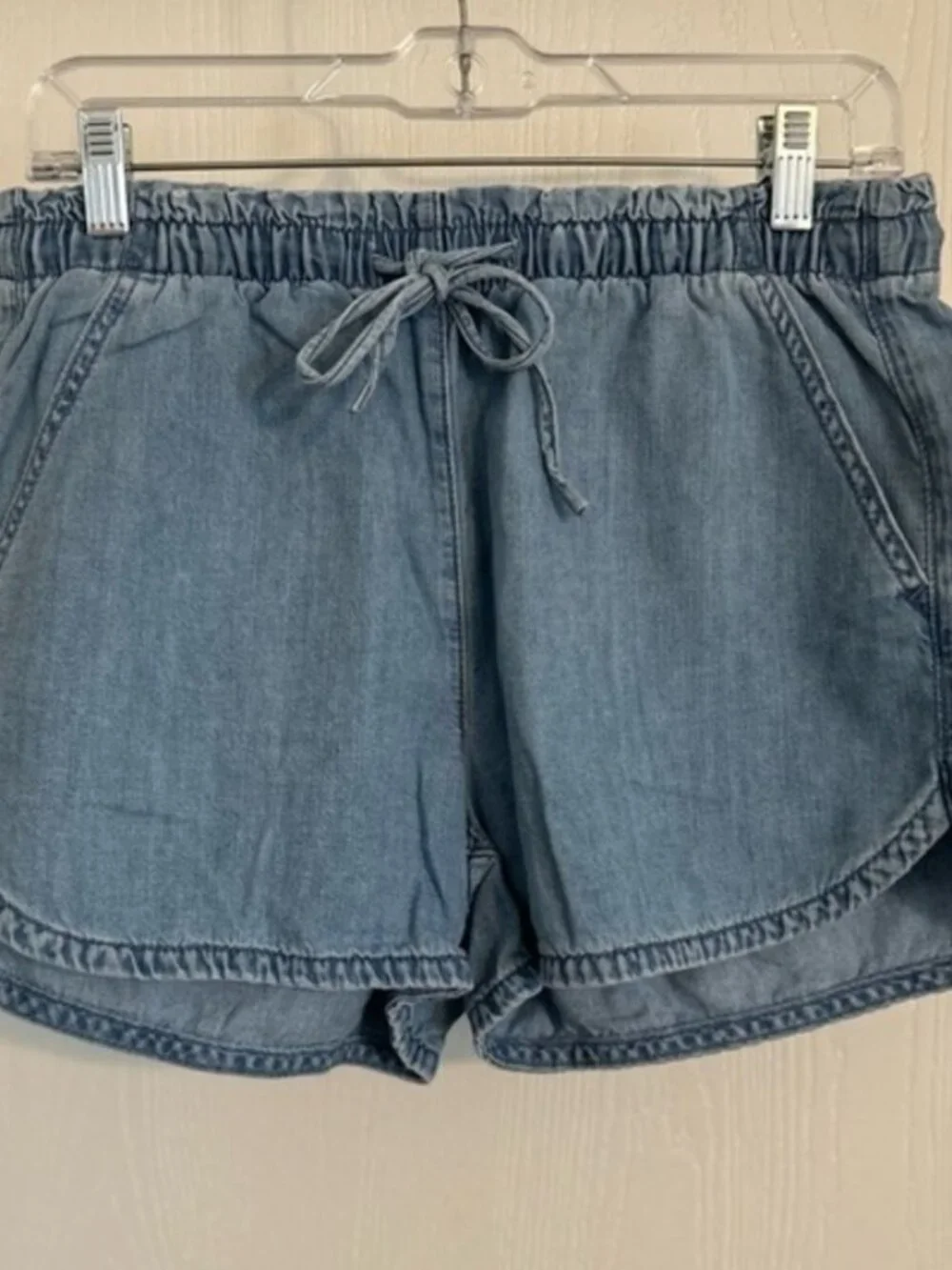 light cotton drawstring shorts Small
